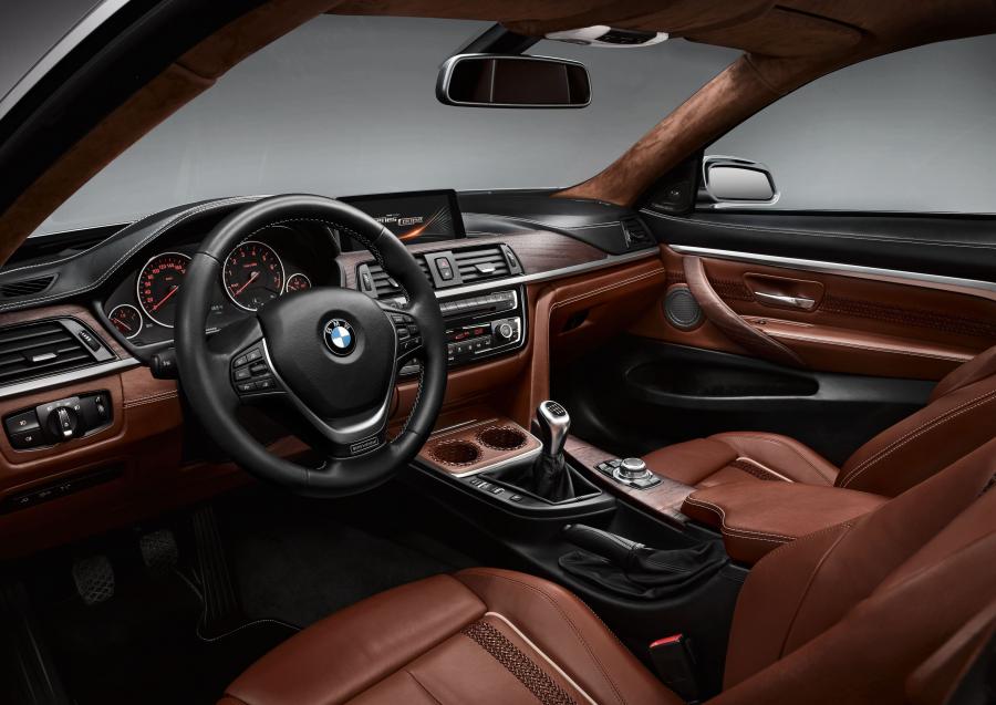 Интерьер BMW 4-Series Coupe Concept (F32) 2013 года  (фото 25 из 47)